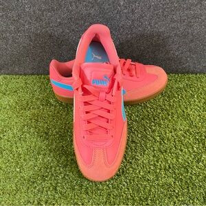 PUMA WOMENS CLUB II ERA Women's Size 8 Hot Pink & Aqua Blue Sneaker Shoe